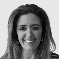 Martínez Morón, Victoria