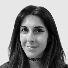Oliveira Fernández, Andrea